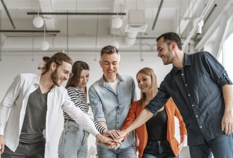 businesspeople-meeting-office-hand-shake